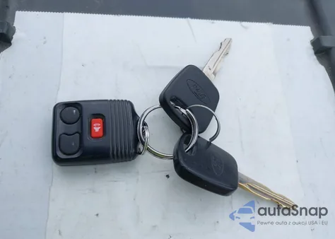 2002 Ford F-150 Lariat/Xlt from USA, damaged, VIN 1FTRW07L92KC86976